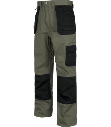 PANTALON BOLSILLOS EXTERIORES TIPO CARGO Y RODILLERAS COMBINADAS.